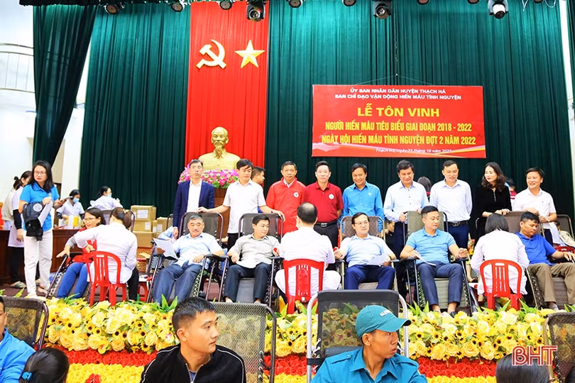 Tiếp nhận 315 đơn vị máu tại ngày hội hiến máu tình nguyện ở Thạch Hà