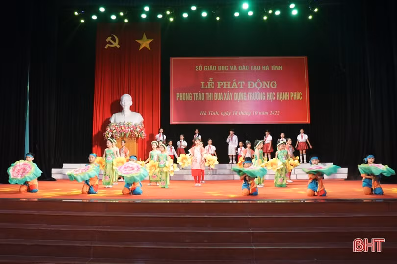 Hà Tĩnh phát động phong trào xây dựng trường học hạnh phúc