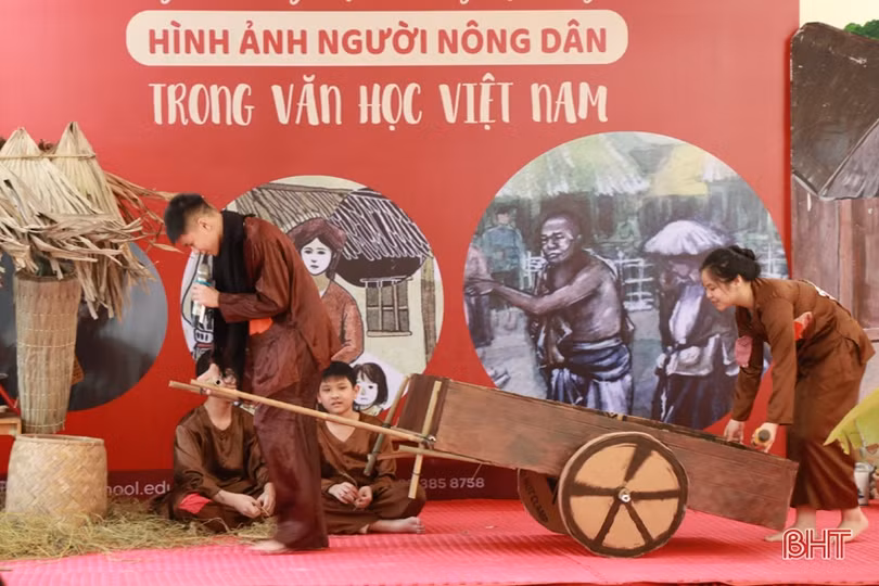 Học sinh iSchool Hà Tĩnh hào hứng trải nghiệm “Hình ảnh người nông dân trong Văn học Việt Nam”