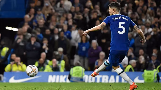 Chelsea 1-1 Man United: Casemiro ghi bàn phút bù giờ giành về 1 điểm cho Quỷ đỏ