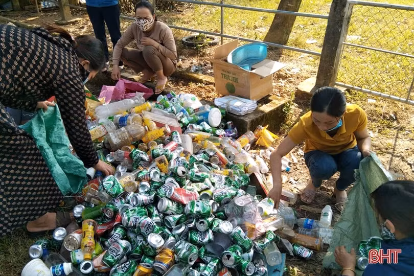 Chăm lo cho phụ nữ hoàn cảnh khó khăn ở Vũ Quang