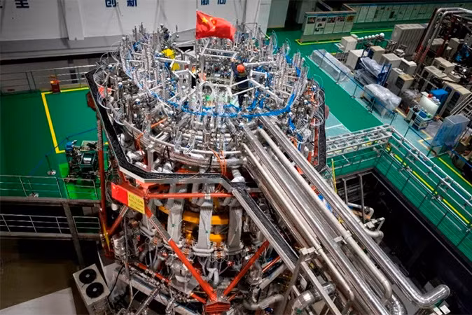 “Mặt Trời nhân tạo” Trung Quốc lập kỷ lục mới