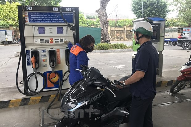 Tăng lần thứ 2 liên tiếp, xăng RON95-III chạm ngưỡng 22.345 đồng hình ảnh 1 Tăng lần thứ 2 liên tiếp, xăng RON95-III chạm ngưỡng 22.345 đồng