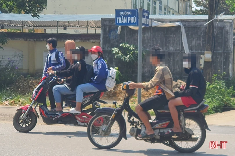 “Nhan nhản” học sinh vi phạm Luật Giao thông ở huyện miền núi Hà Tĩnh