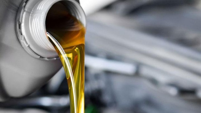 Vì sao ô tô khó khởi động khi trời lạnh?