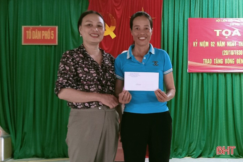 Chăm lo cho phụ nữ hoàn cảnh khó khăn ở Vũ Quang