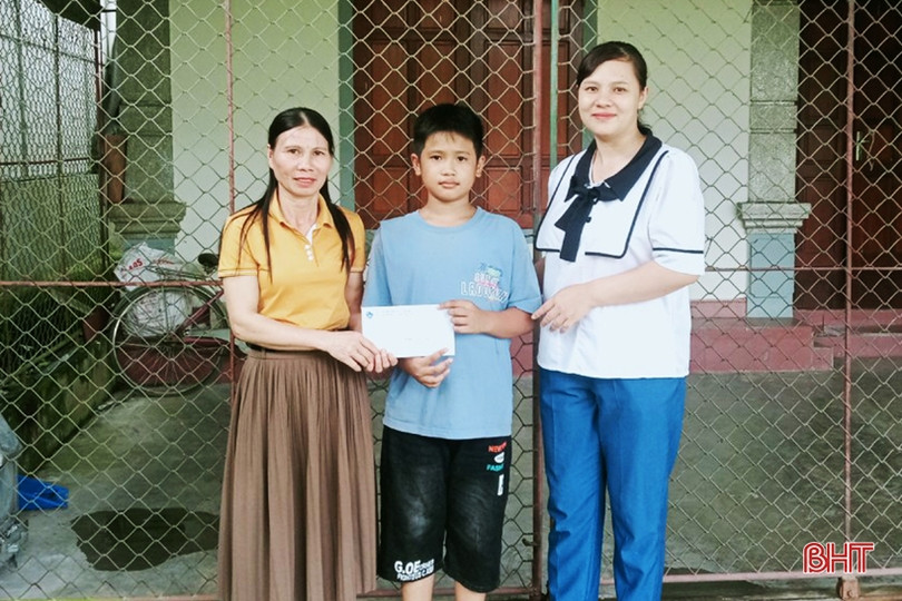 Chăm lo cho phụ nữ hoàn cảnh khó khăn ở Vũ Quang