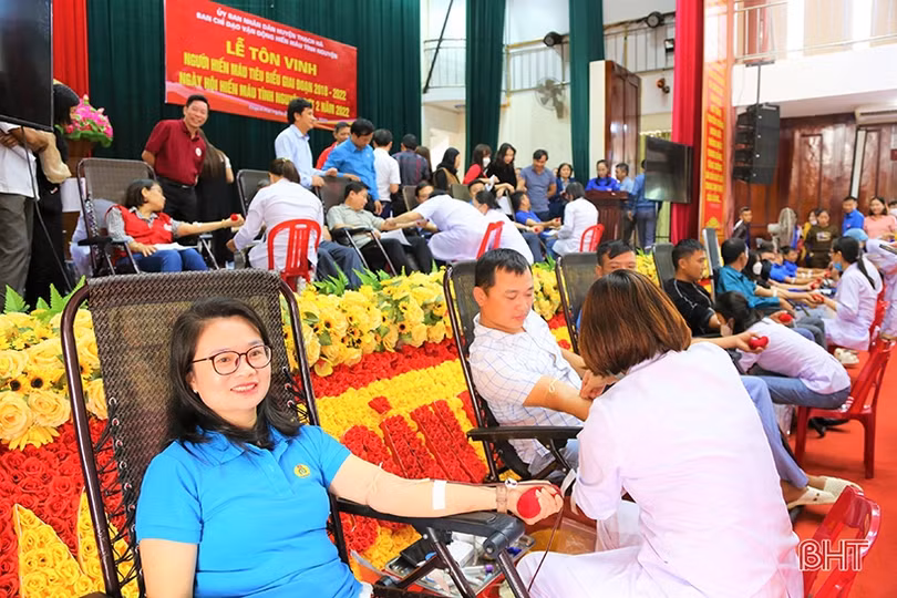 Tiếp nhận 315 đơn vị máu tại ngày hội hiến máu tình nguyện ở Thạch Hà