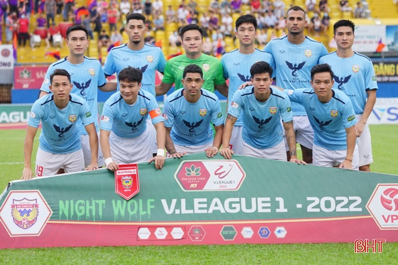 Hồng Lĩnh Hà Tĩnh cầm hòa Bình Dương trong trận đấu có 4 bàn thắng