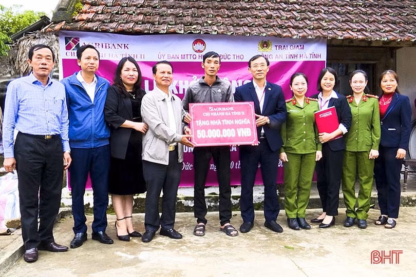 Hỗ trợ 150 triệu đồng xây dựng 3 nhà ở cho hộ nghèo Đức Thọ