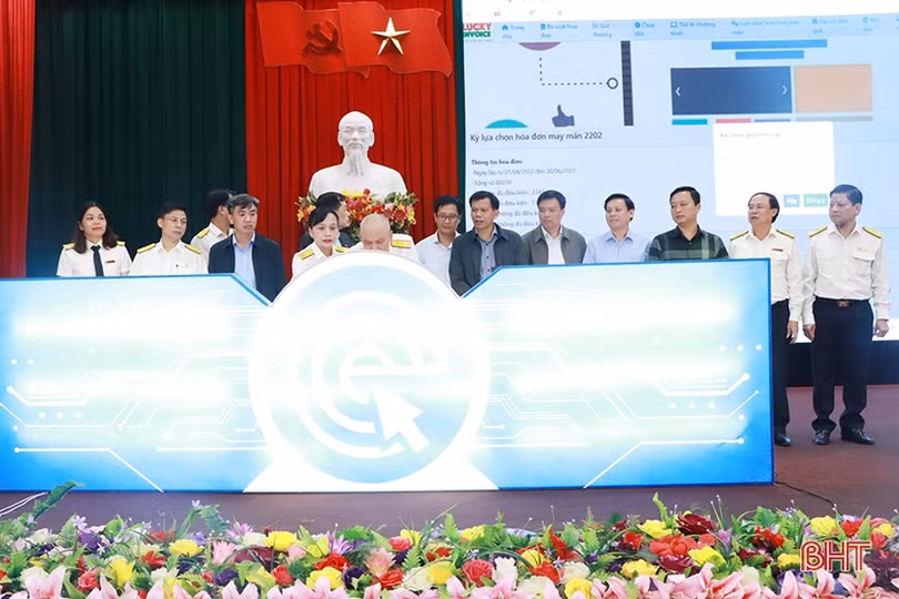 Cục Thuế Hà Tĩnh bấm nút lựa chọn “Hóa đơn may mắn”