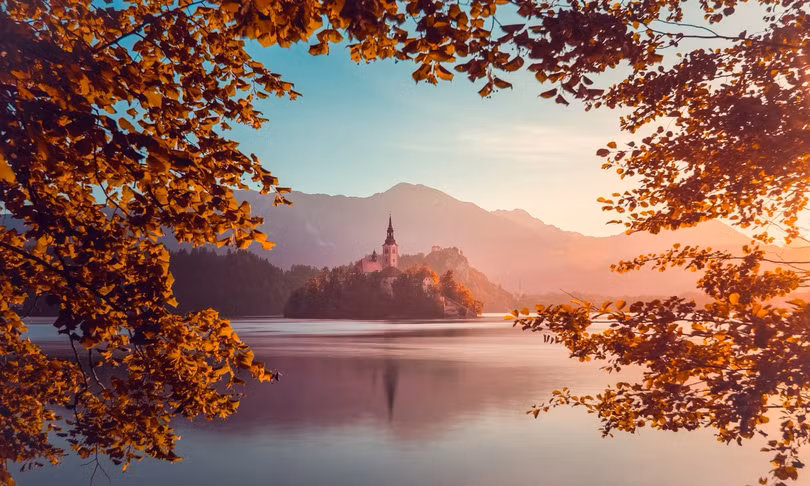 Những điểm đến ngắm trọn sắc thu rực rỡ khắp hành tinh