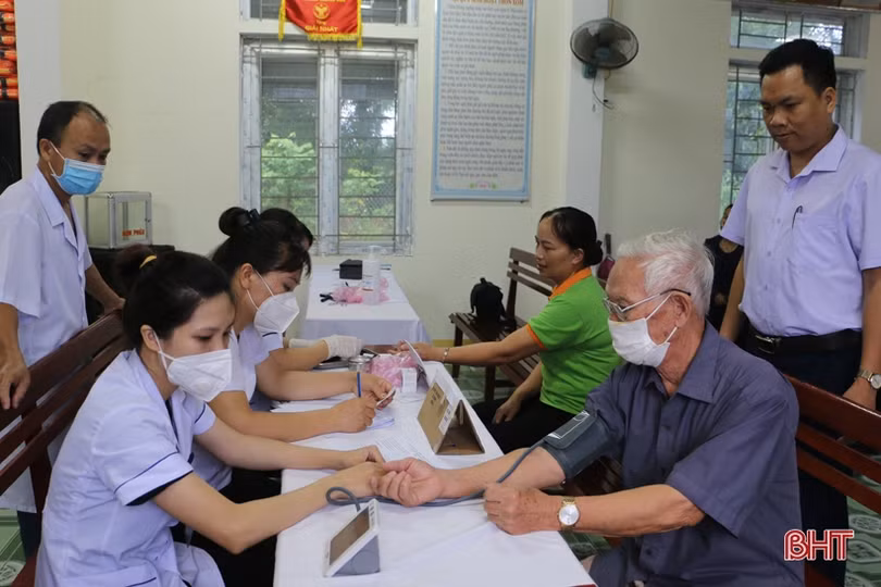 Nâng cao nhận thức trong kiểm soát, điều trị các bệnh không lây nhiễm tại Hương Sơn