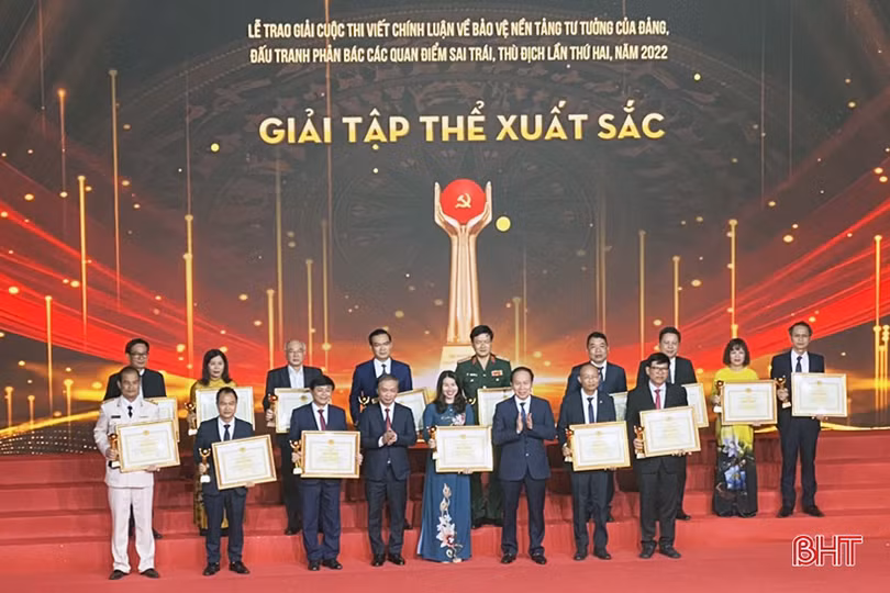 Hà Tĩnh đạt giải xuất sắc Cuộc thi viết về bảo vệ nền tảng tư tưởng của Đảng
