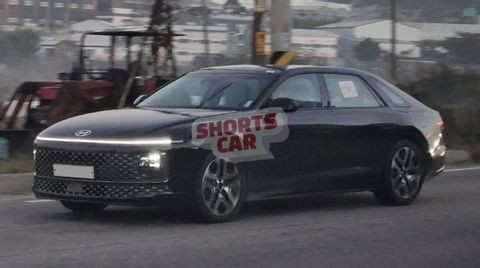 Những hình ảnh thực tế đầu tiên của Hyundai Grandeur 2023
