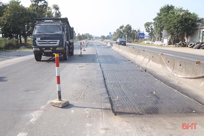 Quốc lộ 1 đoạn qua Hà Tĩnh xuống cấp, công tác khắc phục chậm trễ