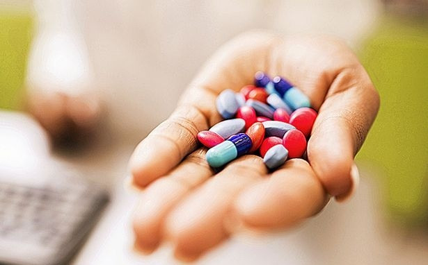 Hậu quả của thói quen “cứ ho, sốt là mua kháng sinh”