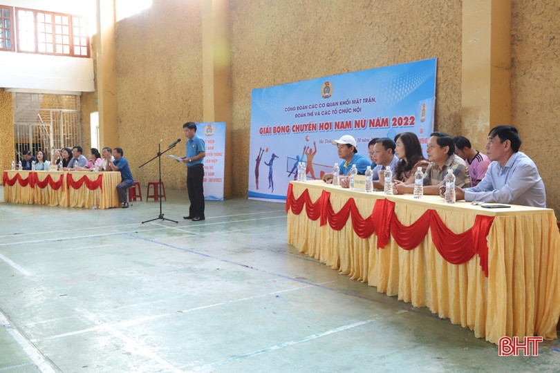 Liên đoàn Lao động tỉnh vô địch giải bóng chuyền hơi khối mặt trận, đoàn thể 