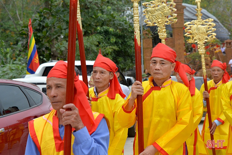 Nhiều hoạt động văn hóa truyền thống diễn ra tại lễ hội đền Cả từ ngày 28-31/10