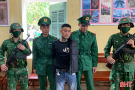 Phát hiện nhiều ma túy đá khi truy xét đối tượng nghi vấn