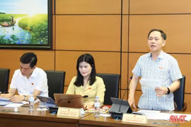 Đoàn đại biểu Quốc hội Hà Tĩnh thảo luận về các dự án luật quan trọng