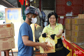 Đặc sản Hà Tĩnh “đắt hàng” sau lễ