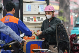 Giá xăng dầu có thể được điều chỉnh sớm hơn