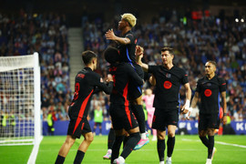 Yamal lập siêu phẩm giúp Barca vô địch La Liga trước 2 vòng đấu