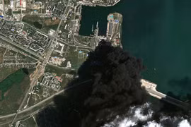 Nga ban bố tình trạng khẩn cấp tại Crimea