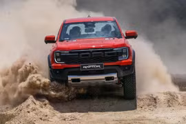 Thấy gì từ loạt xe, bán tải 'máy to chấm lớn' Ford vừa mở bán?