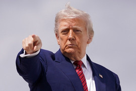 Ông Trump lên tiếng sau lệnh điều tàu ngầm hạt nhân tới gần Nga