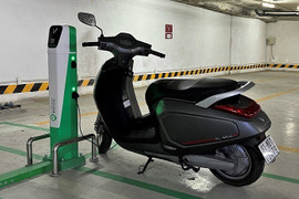 Lưu ý gì khi sạc xe máy điện?
