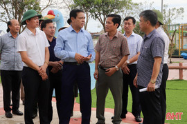 Khẩn trương, quyết liệt hơn nữa trong khắc phục thiệt hại bão số 10 gây ra