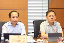 Đoàn ĐBQH Hà Tĩnh tham gia góp ý hoàn thiện các dự án luật