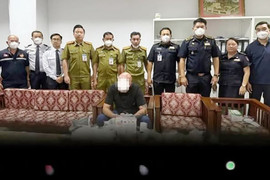 Lào thu giữ gần 30 kg heroin trước khi lên máy bay ra nước ngoài
