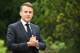 Cựu Thủ tướng Pháp kêu gọi Tổng thống Macron từ chức