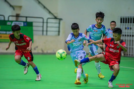 U11 Hồng Lĩnh Hà Tĩnh quyết tâm giữ vững ngôi đầu, giành vé vào tứ kết