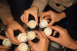 Bi kịch sau tiếng cụng ly