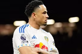 MU thua sốc Leeds United 1-2: Thảm họa Lisandro Martinez tại Old Trafford