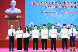 Hà Tĩnh tuyên dương học sinh, giáo viên giỏi năm học 2025-2026