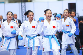 VĐV karate Hoàng Thị Mỹ Tâm tiếp tục giành huy chương vàng SEA Games 33