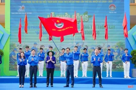 Thắp lửa khát vọng, kiến tạo tương lai