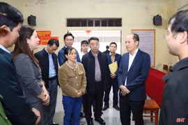 Tạo điều kiện thuận lợi nhất để cử tri thực hiện quyền, nghĩa vụ công dân