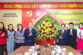 Lãnh đạo tỉnh chúc mừng các đơn vị, trường học nhân Ngày Nhà giáo Việt Nam