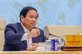 Thủ tướng yêu cầu tổng rà soát tài khoản ngân hàng, sim điện thoại