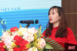 Phụ nữ Hà Tĩnh lan tỏa cuộc vận động “5 không, 3 sạch” trong xây dựng NTM