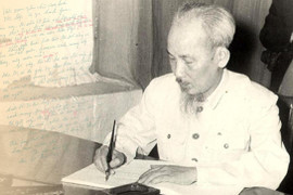 Lời Bác dặn còn âm vang sông núi...