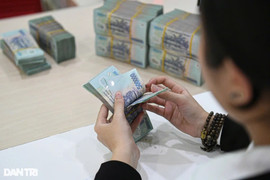 Ngân hàng nhóm Big 4 đồng loạt tăng lãi suất tiết kiệm