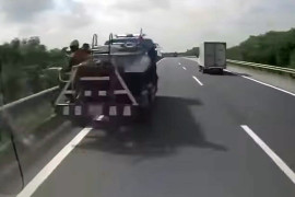 Lưu ý gì sau vụ va chạm với xe bồn trên cao tốc