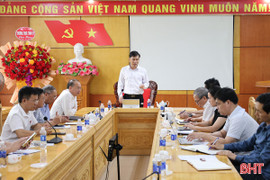 Góp ý chương trình nghệ thuật "Đại thi hào Nguyễn Du, Cảo thơm lần giở..."